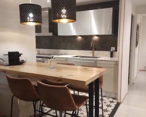 AP1GczNaWujOireVUv5EC23maoC_vxL7